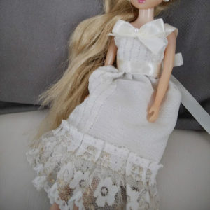 リカちゃん服を簡単手作り 型紙見本付き 手縫いで作るお人形のドレス こよみのふせん